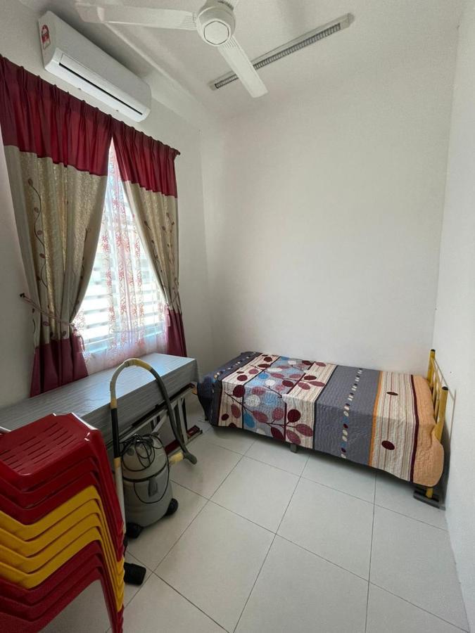 Family Holiday Home With Wifi & Netflix Sungai Petani Exterior foto